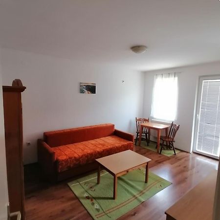 Hostel S Novi Sad Eksteriør bilde