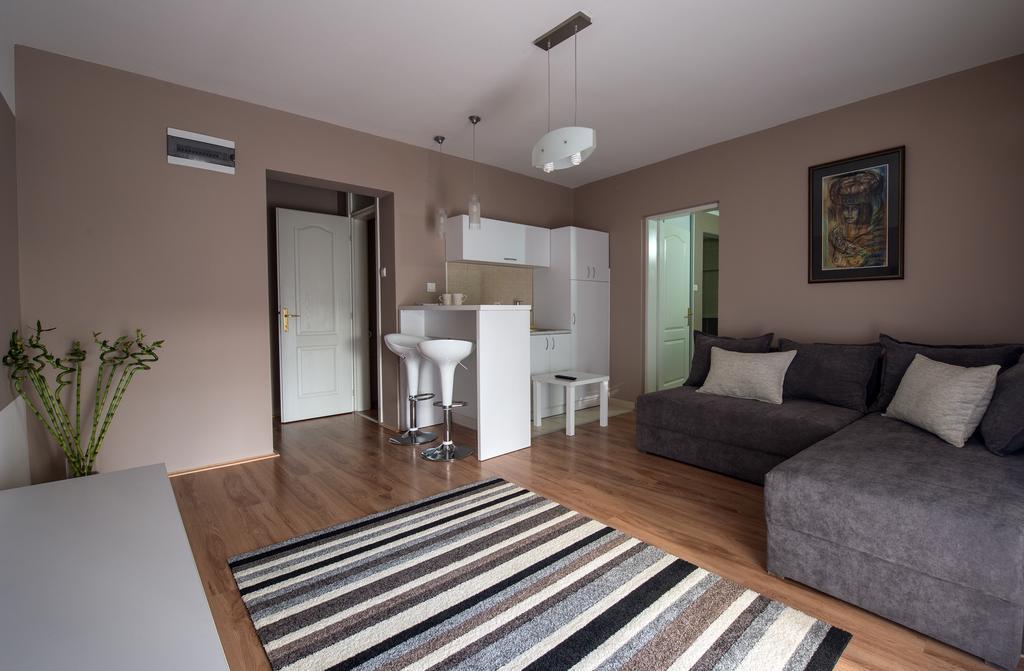 Hostel S Novi Sad Eksteriør bilde