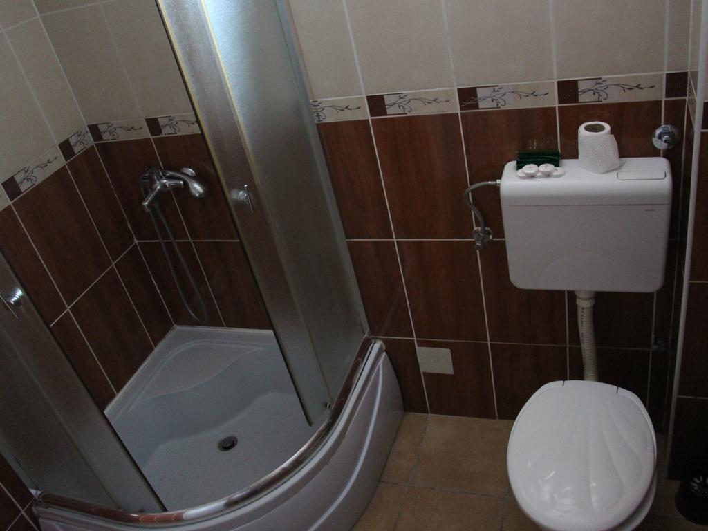 Hostel S Novi Sad Eksteriør bilde